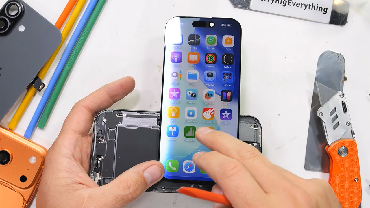 iphone-17-teardown-8